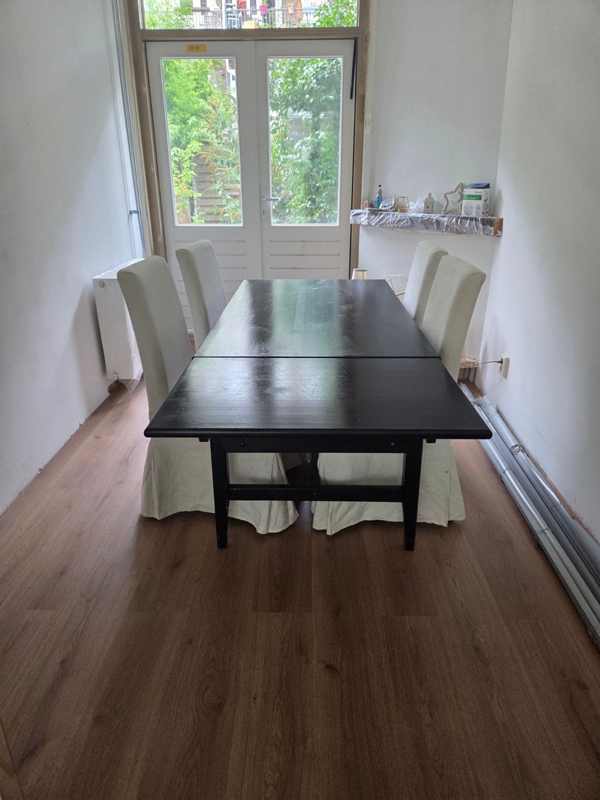 Zwarte uitschuifbare eettafel van IKEA - stoelen gratis, Ophalen, Gebruikt, 100 tot 150 cm, 50 tot 100 cm