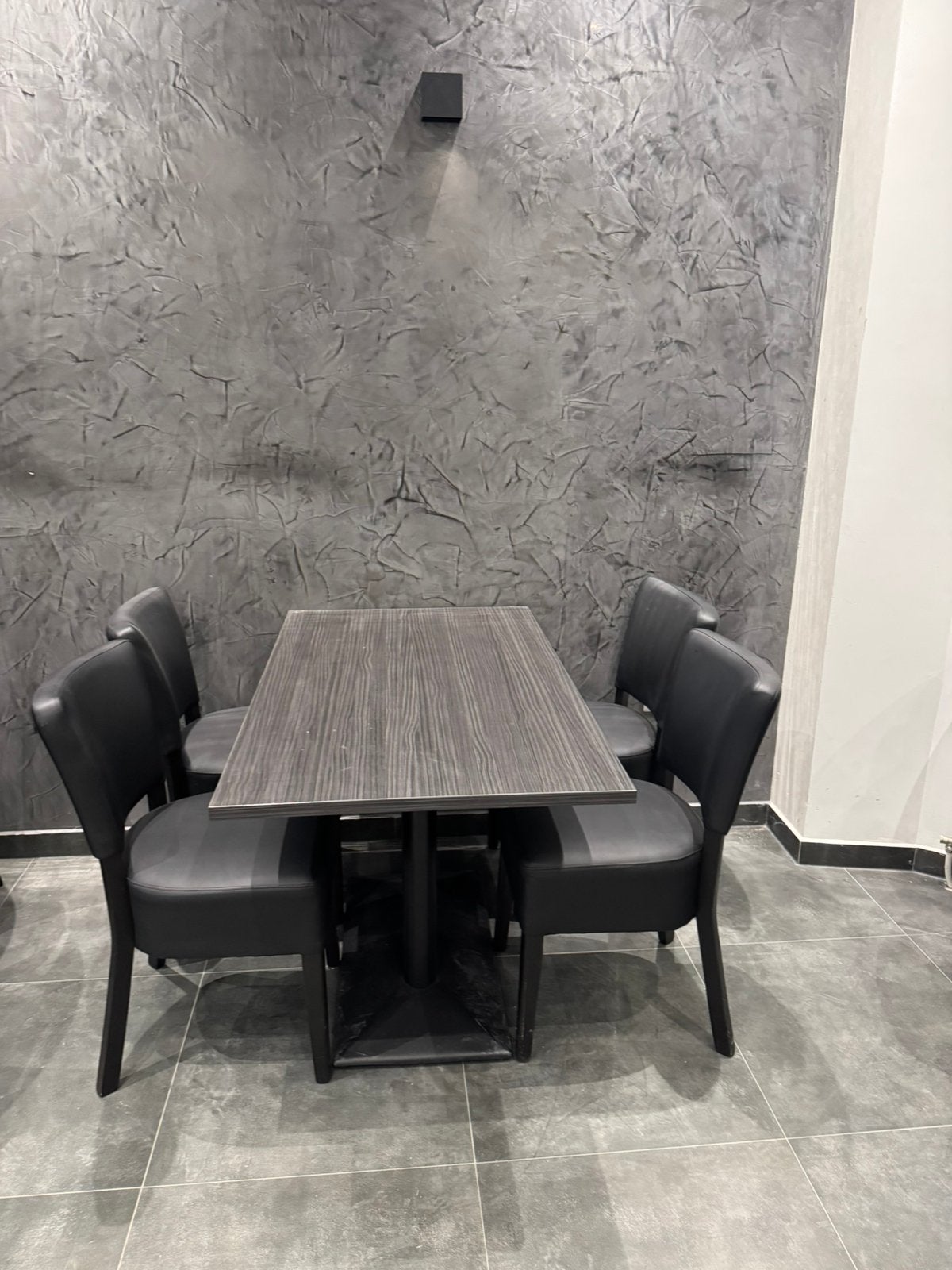 Horeca tafels en stoelen te koop nooit gebruikt!, Huis en Inrichting, Stoelen, Ophalen of Verzenden, Zo goed als nieuw, Vijf, Zes of meer stoelen