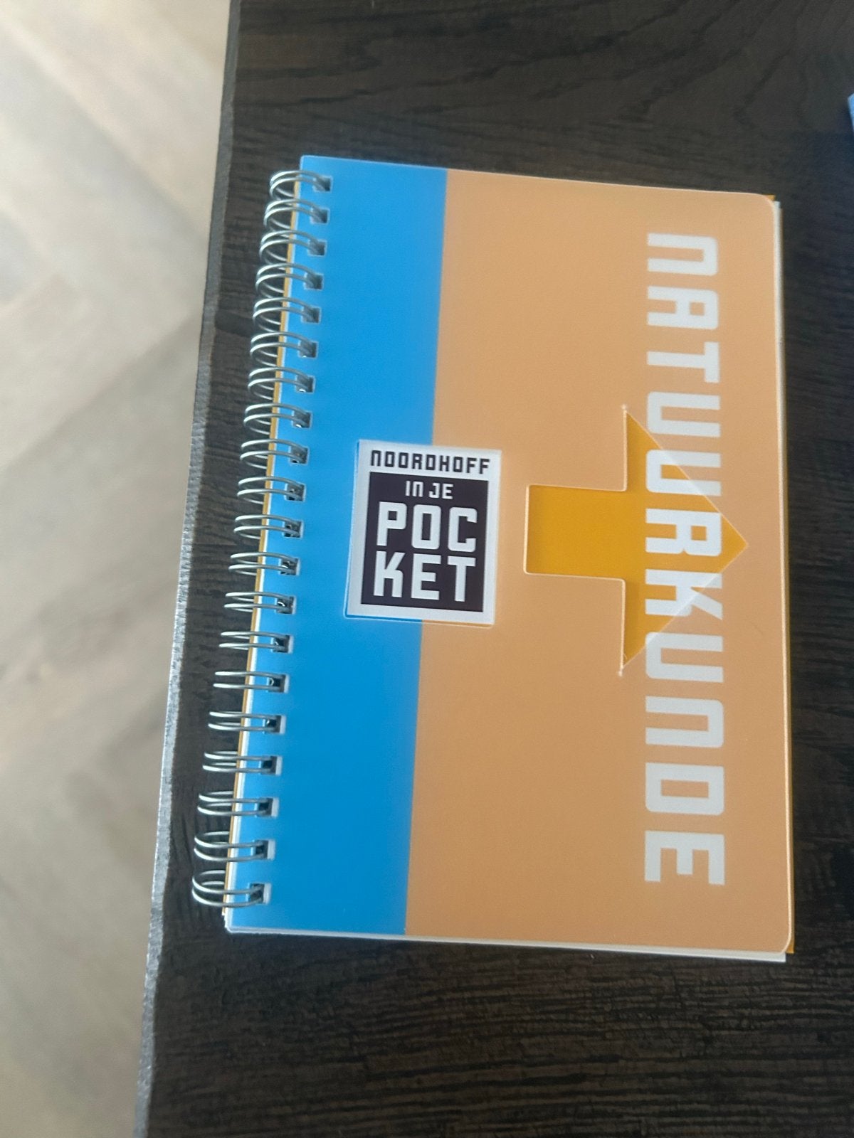 Noordhoff In Je Pocket Natuurkunde Spiraalboekje, Boeken, Ophalen of Verzenden, Beta, Zo goed als nieuw, MBO