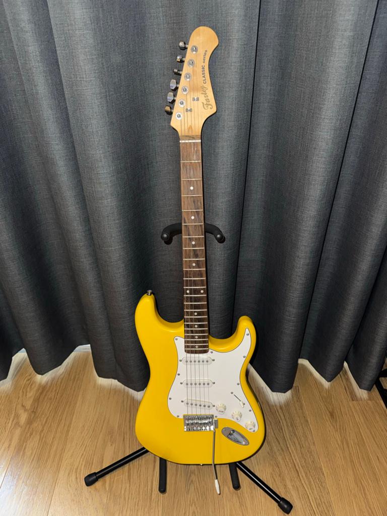 Farley Classic Series Elektrische Gitaar - Geel, Muziek en Instrumenten, Snaarinstrumenten | Gitaren | Elektrisch, Ophalen, Gebruikt