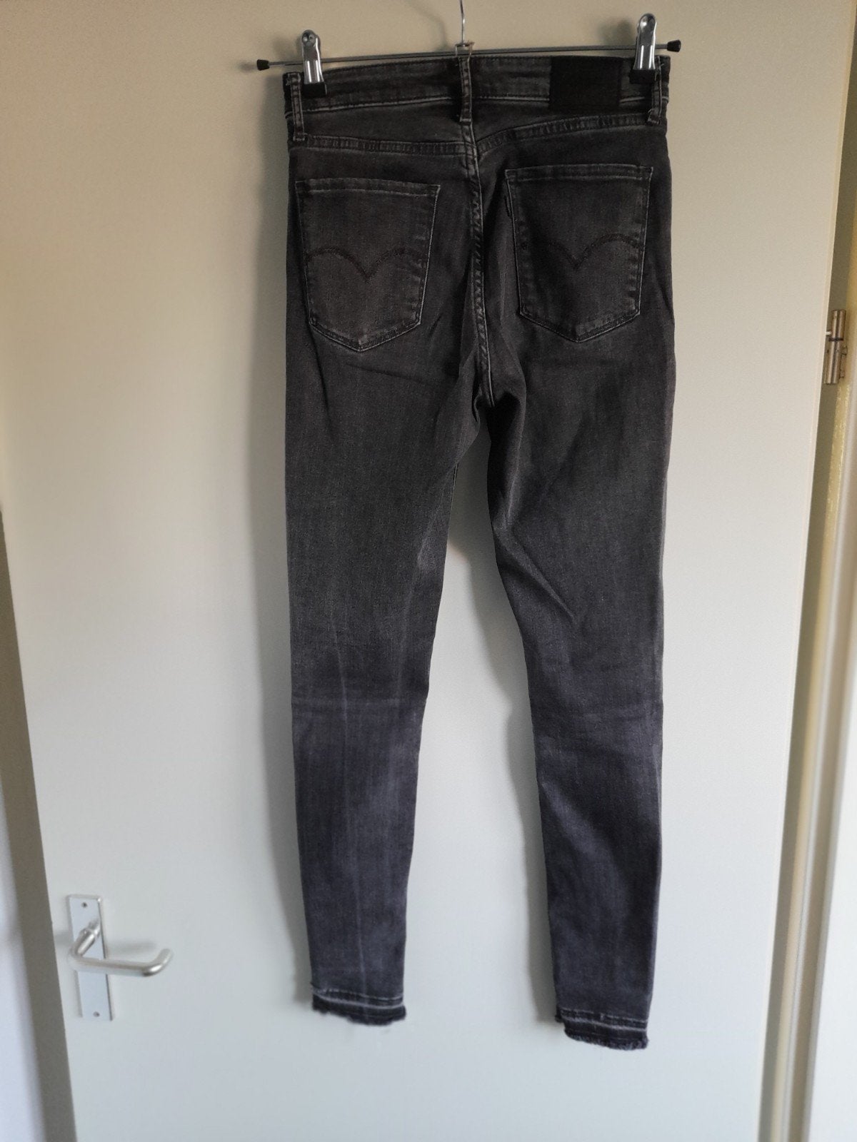 dames jeans levi.s mt 29, Zwart, Ophalen of Verzenden, W28 - W29 (confectie 36), Levi.s