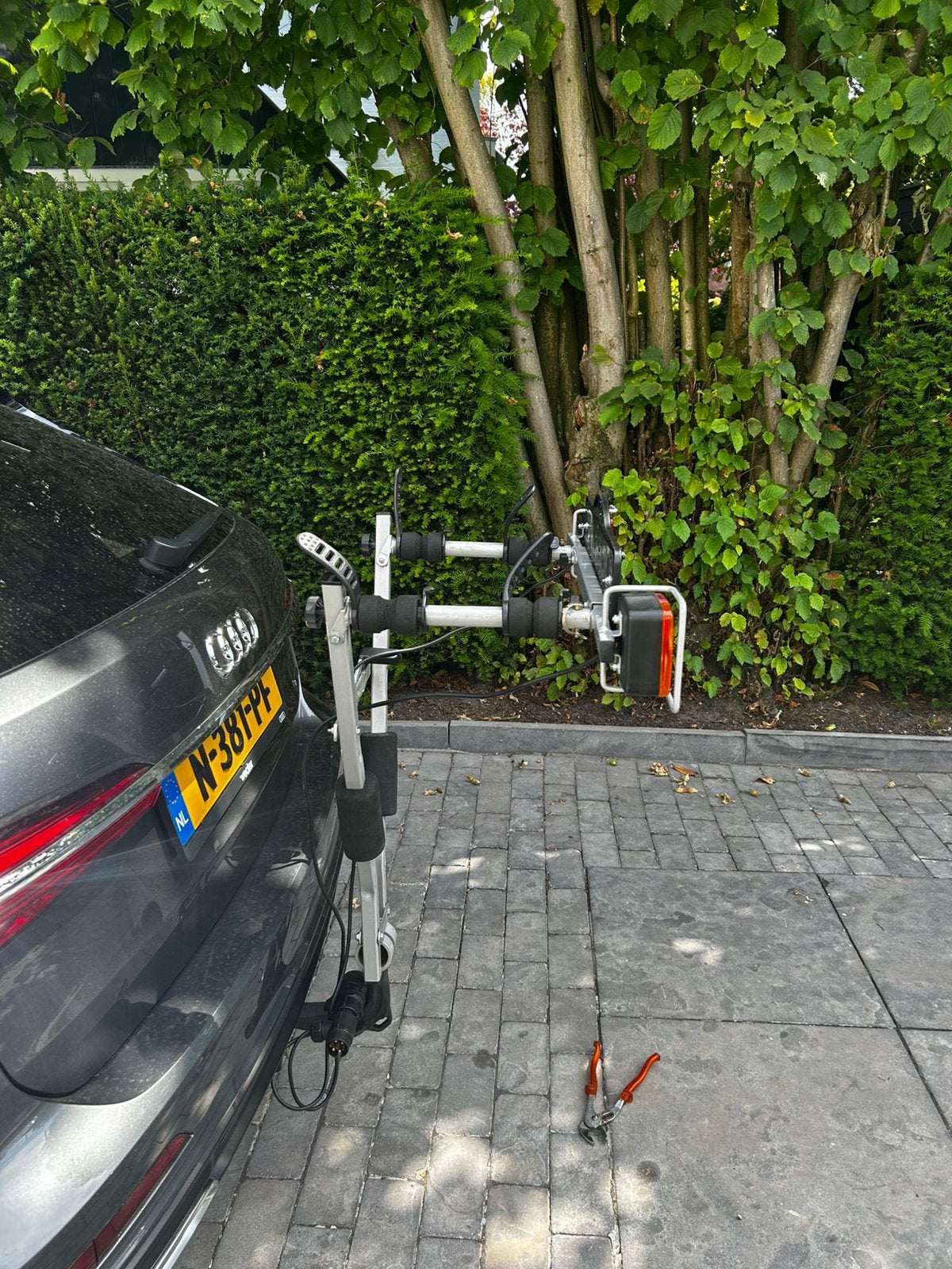 Pro user Fietsendrager voor twee fietsen op trekhaak, Auto diversen, Fietsendragers, Ophalen of Verzenden, Zo goed als nieuw, Trekhaakdrager