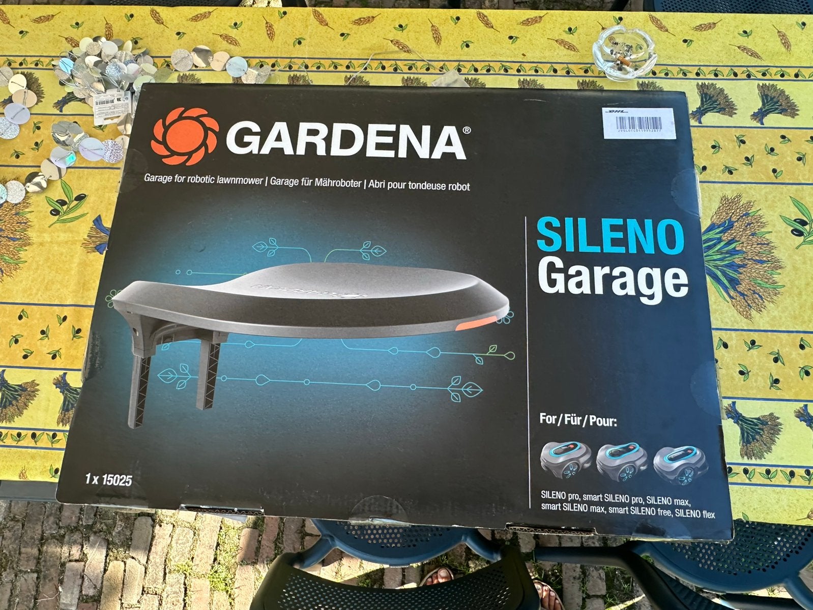Te koop gloednieuwe garage voor div Gardena Sileno modellen, Tuin en Terras, Robotmaaiers, Ophalen of Verzenden, Nieuw, Minder dan 20 cm