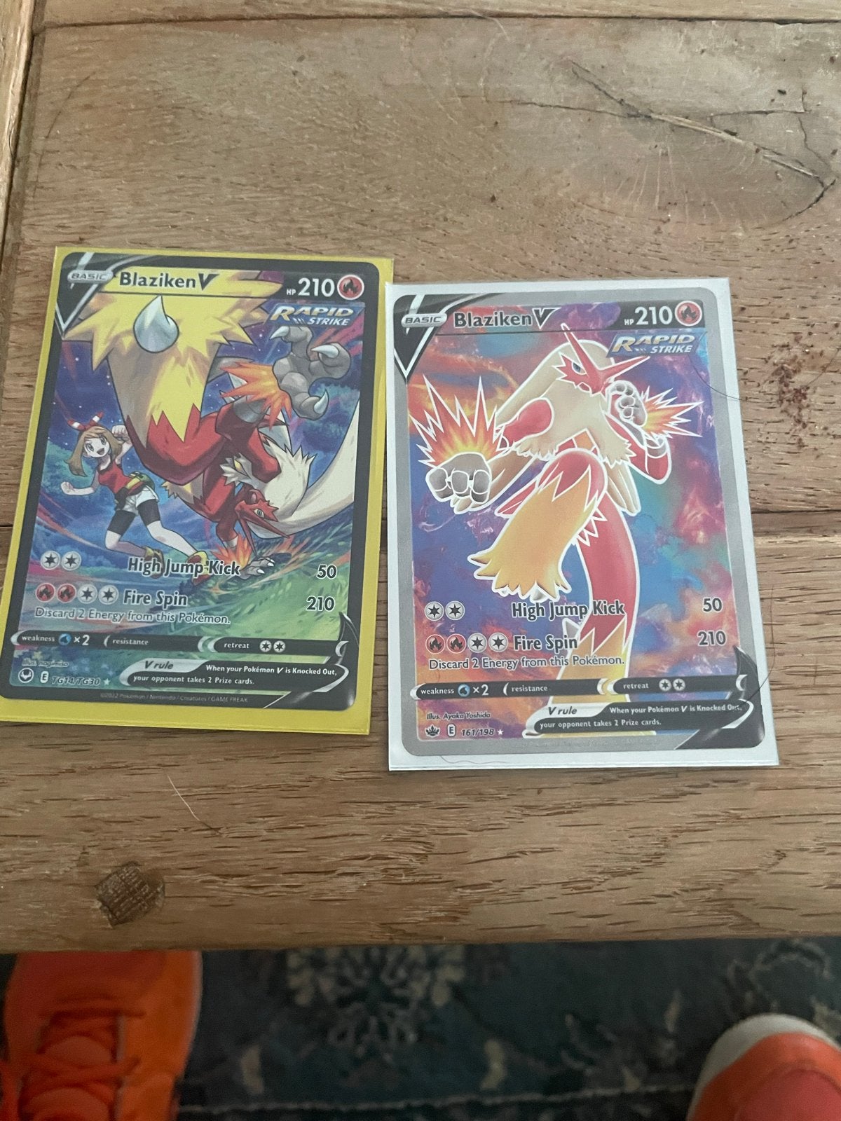 Blaziken V Pokémon Kaarten - Rapid Strike, Ophalen of Verzenden, Zo goed als nieuw, Meerdere kaarten