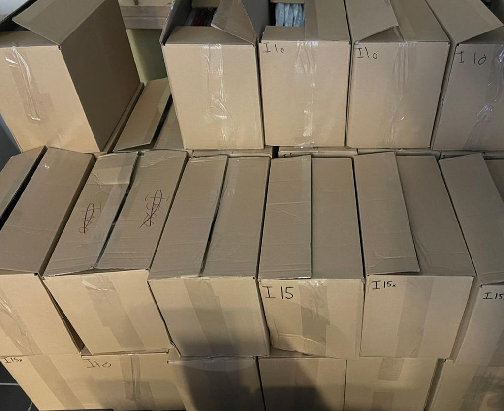 PARTIJ HANDEL️, Ophalen, Zo goed als nieuw, 10 inch, Bescherming voor- en achterkant