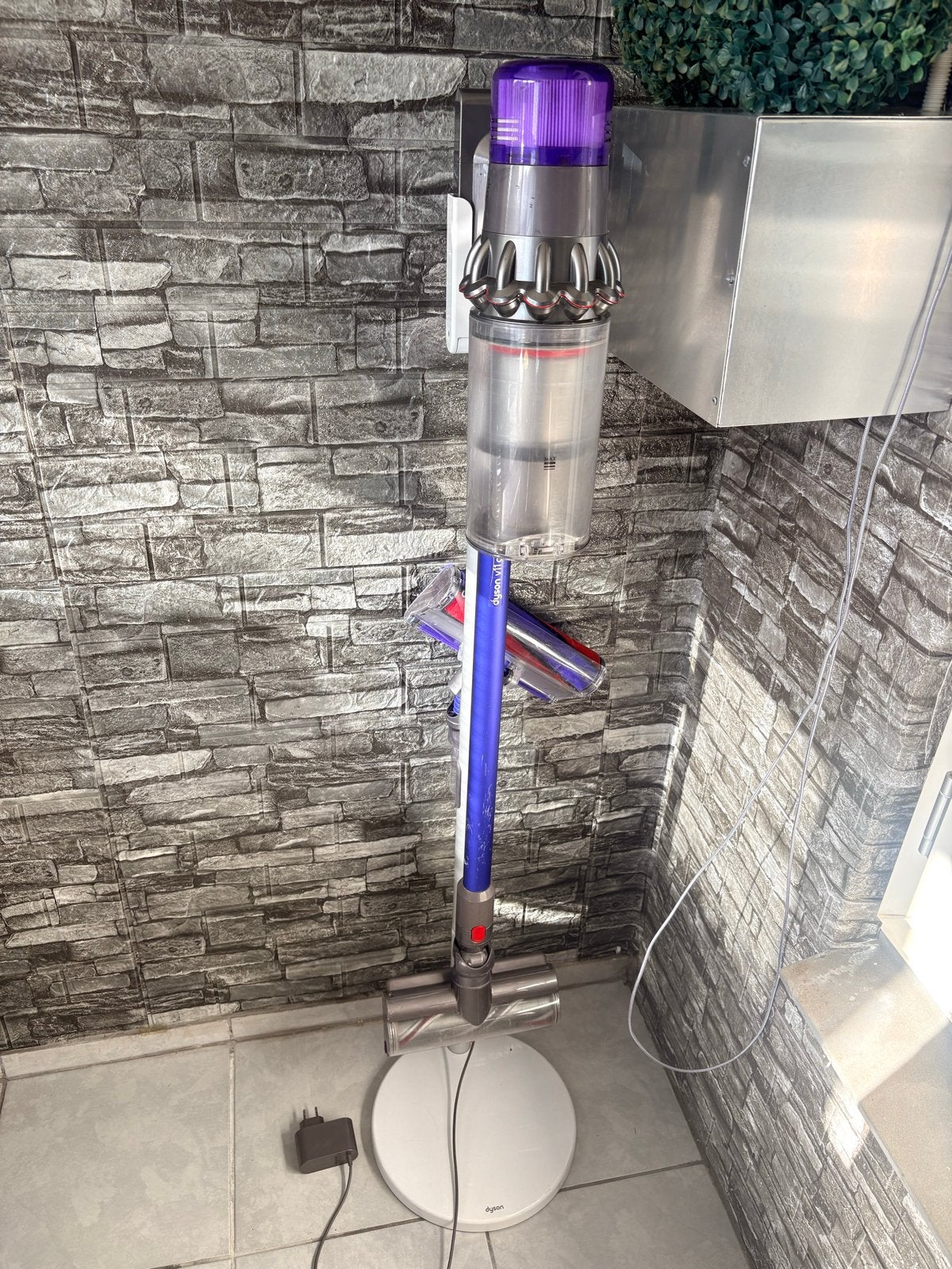 Dyson V11 Absolute met accessoires - hapert soms, Gebruikt, Draadloos, Ophalen of Verzenden, Dyson