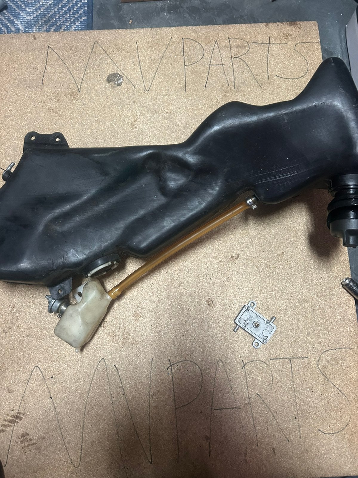 Gilera runner benzine tank met extra onderdelen, Ophalen of Verzenden, Zo goed als nieuw, Piaggio