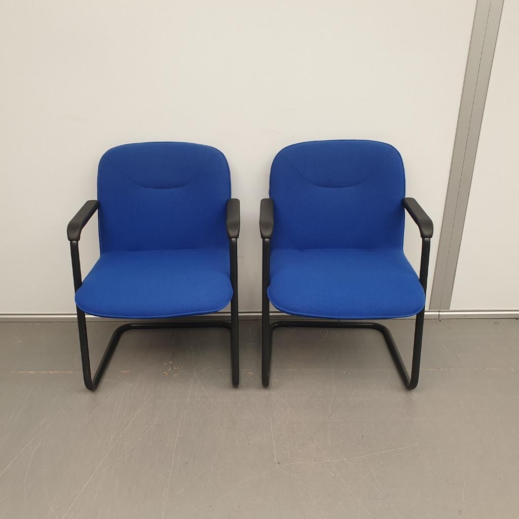set van 2 Ahrend 5484 wachtkamerstoelen - blauwe stof, Huis en Inrichting, Ophalen, Gebruikt, Stof, Vijf, Zes of meer stoelen