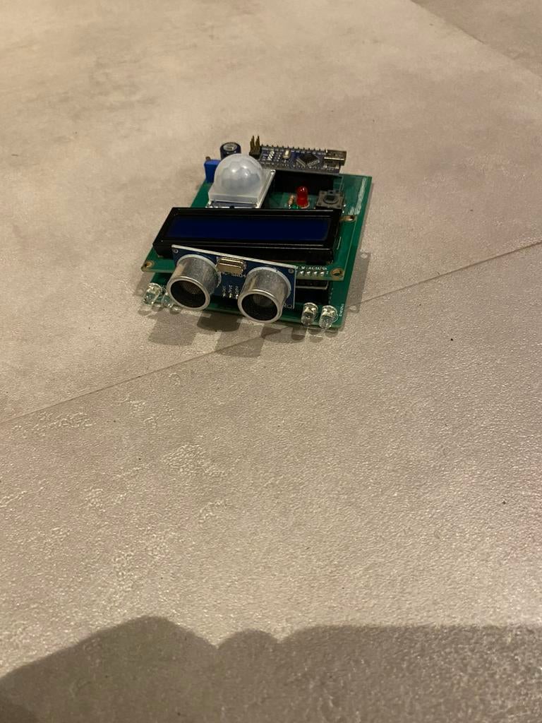 Arduino met prinintplaat + componenten, Ophalen, Zo goed als nieuw