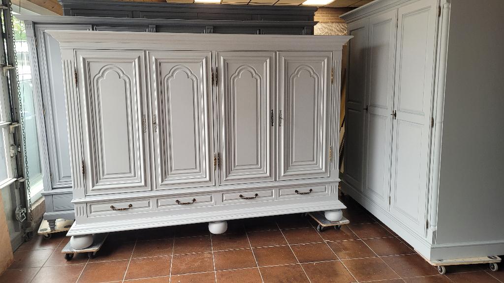 Landelijke brocante vintage garderobe kasten, kledingkasten, Ophalen, Zo goed als nieuw