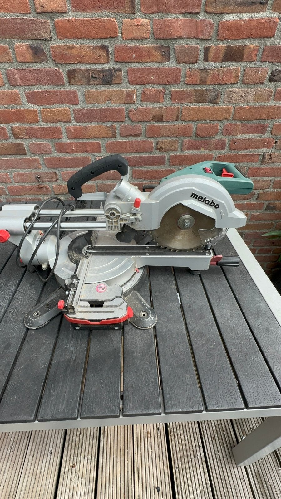 Metabo KGS216M, Doe-het-zelf en Verbouw, Gereedschap | Zaagmachines, Ophalen, Gebruikt, Afkortzaag, 30 tot 70 mm