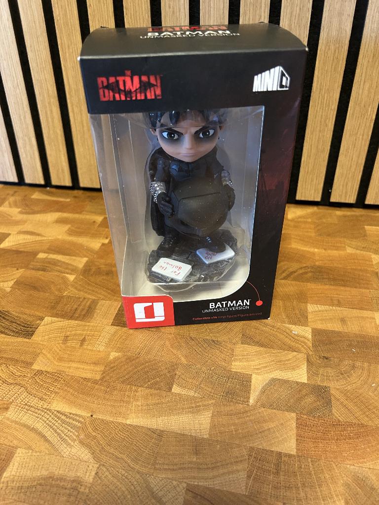 Batman Unmasked version beeld, Verzamelen, Beelden en Beeldjes, Ophalen of Verzenden, Nieuw, Mens