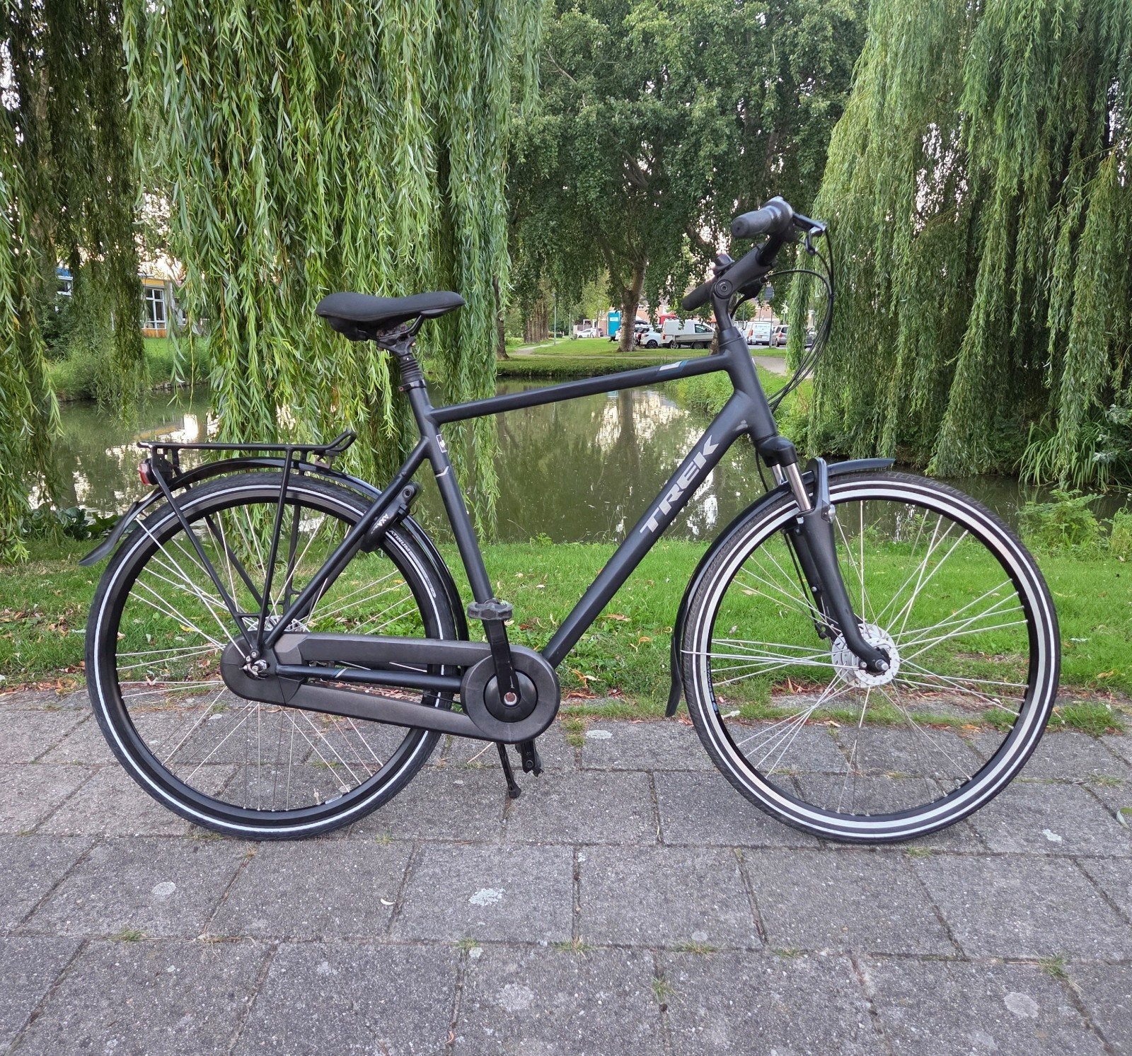 Herenfiets Trek L300 Framemaat 60, 57 tot 61 cm, Ophalen, Zo goed als nieuw, Versnellingen