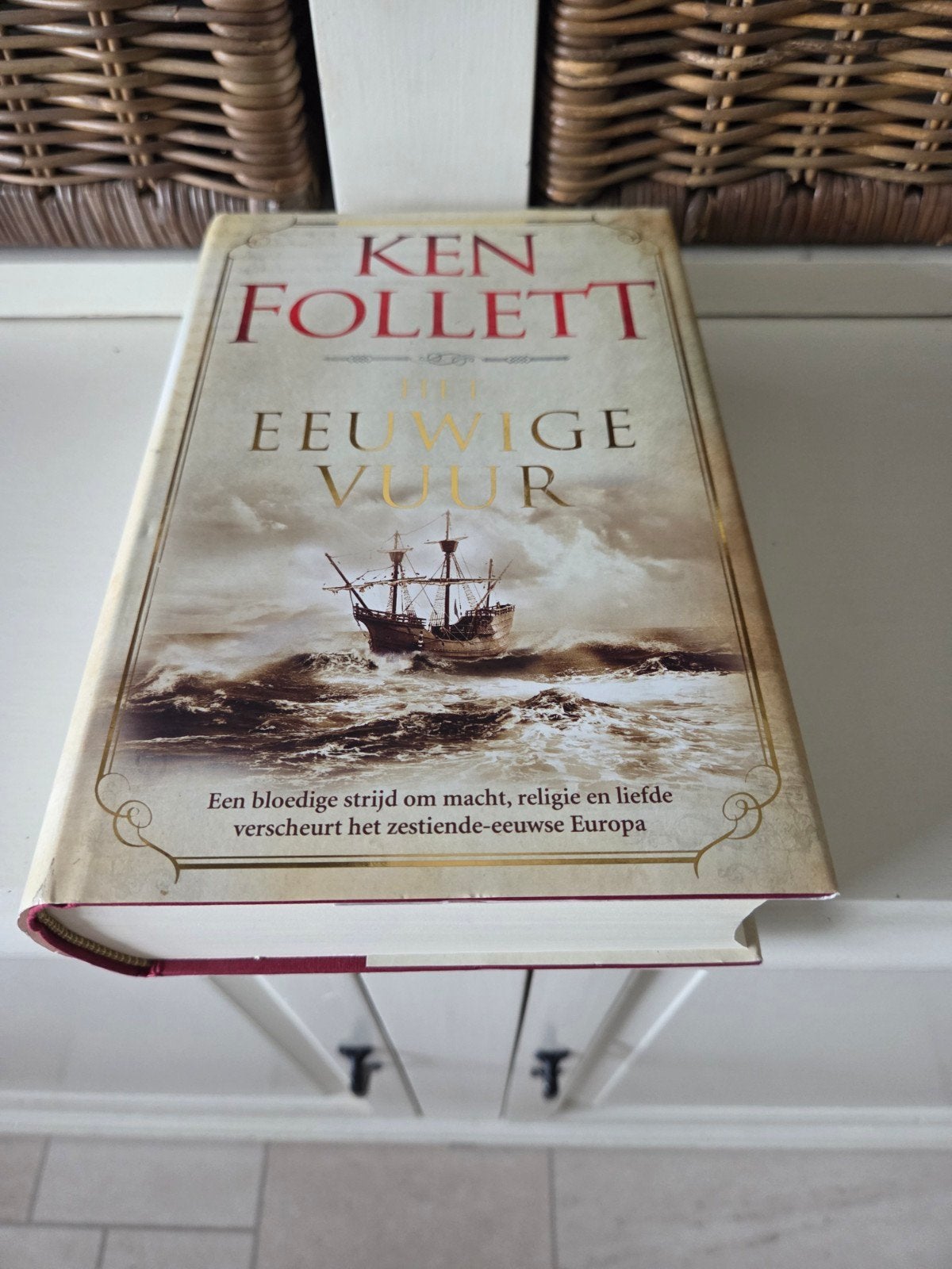Ken Follett - Het eeuwige vuur, Ophalen of Verzenden, Zo goed als nieuw, Ken Follett