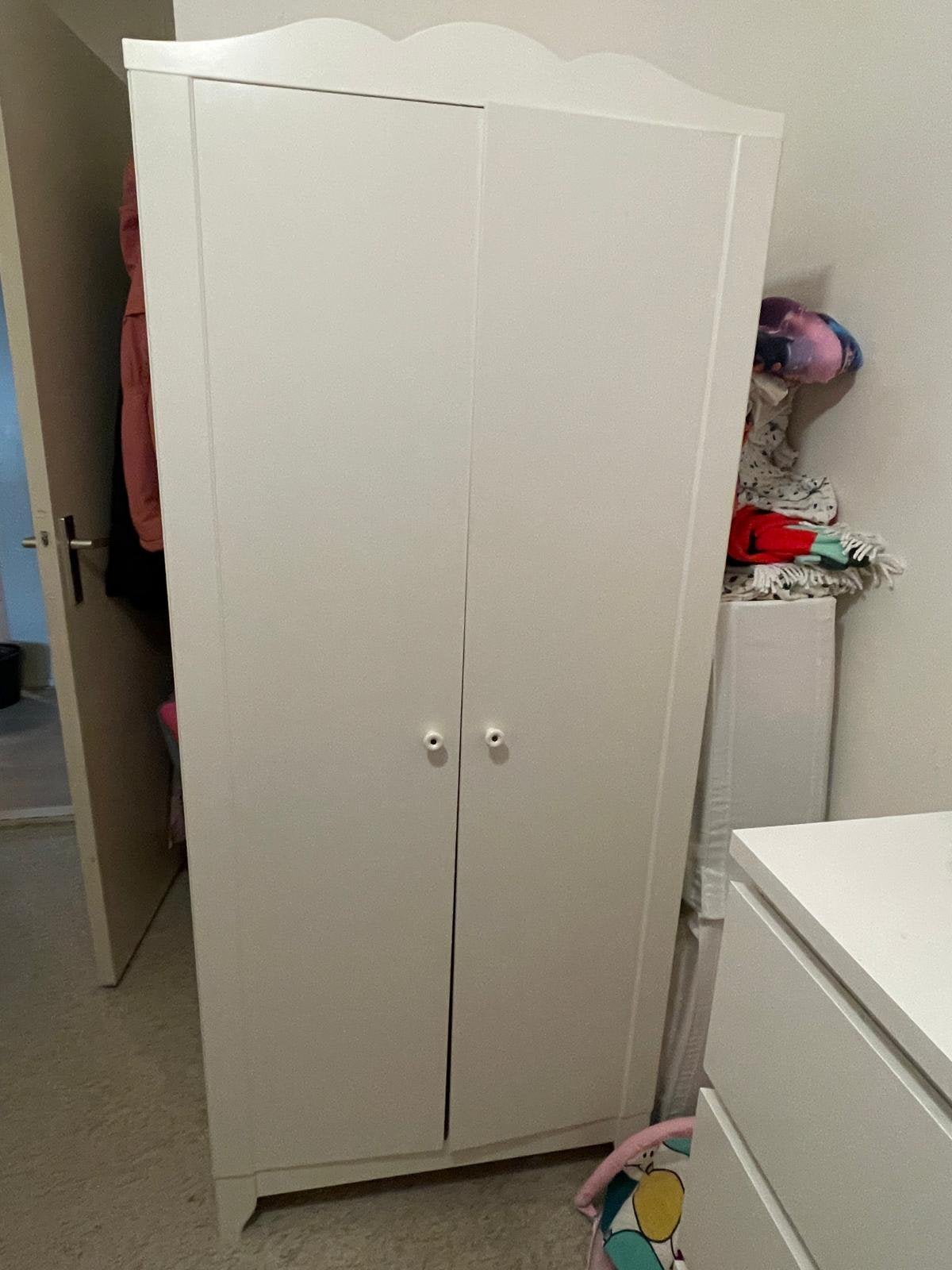 Kinderen kleding kast bijna nieuw, Ophalen, Met deur(en), Eikenhout, Kindern kast van Ikea zo goed als nieuw