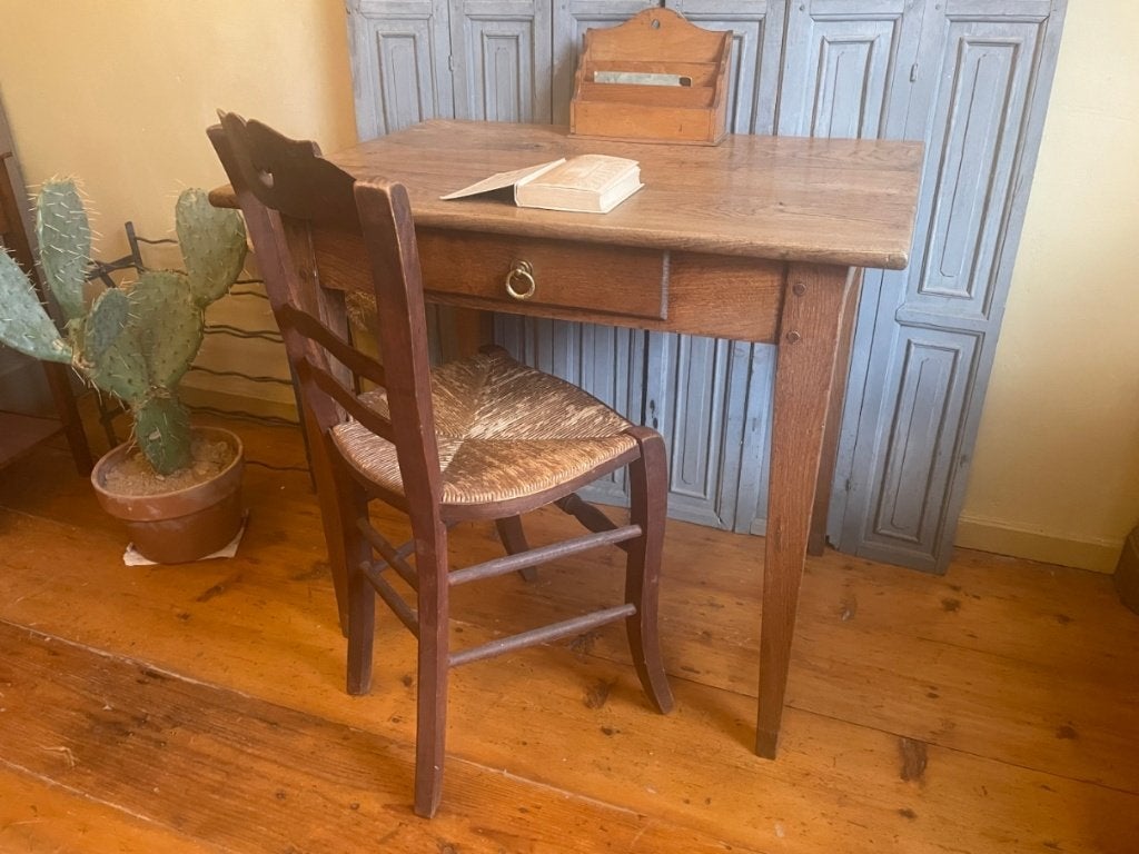 Antiek Tafeltje Keukentafel Werktafel Bijzettafel Notenhout, Antiek en Kunst, Antiek | Meubels | Tafels, Ophalen