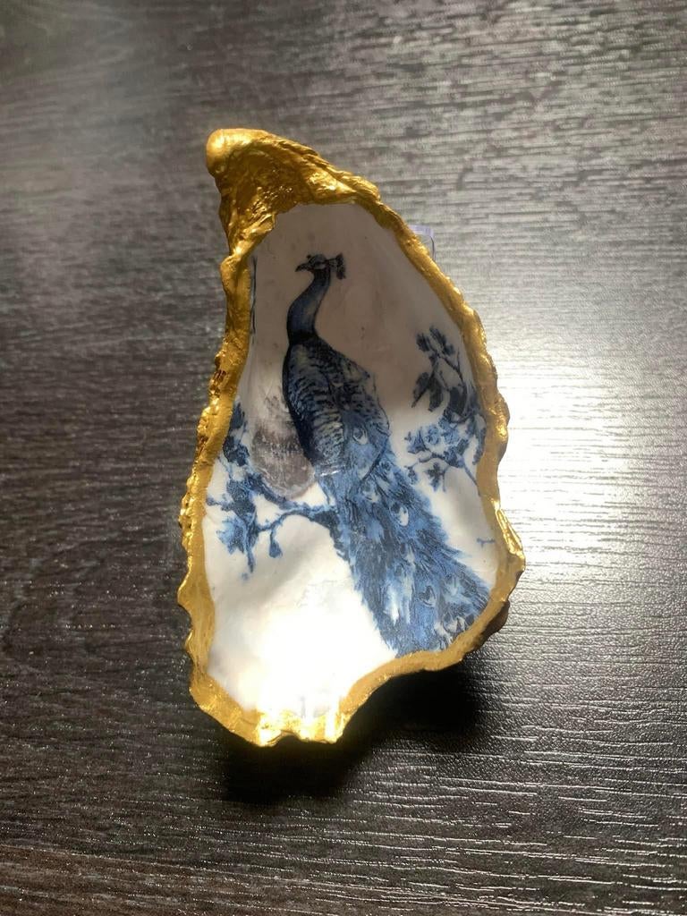 Decoratieve oesters en Sint Jacobsschelpen met pauw, Hobby en Vrije tijd, Knutselen, Zo goed als nieuw, Ophalen of Verzenden