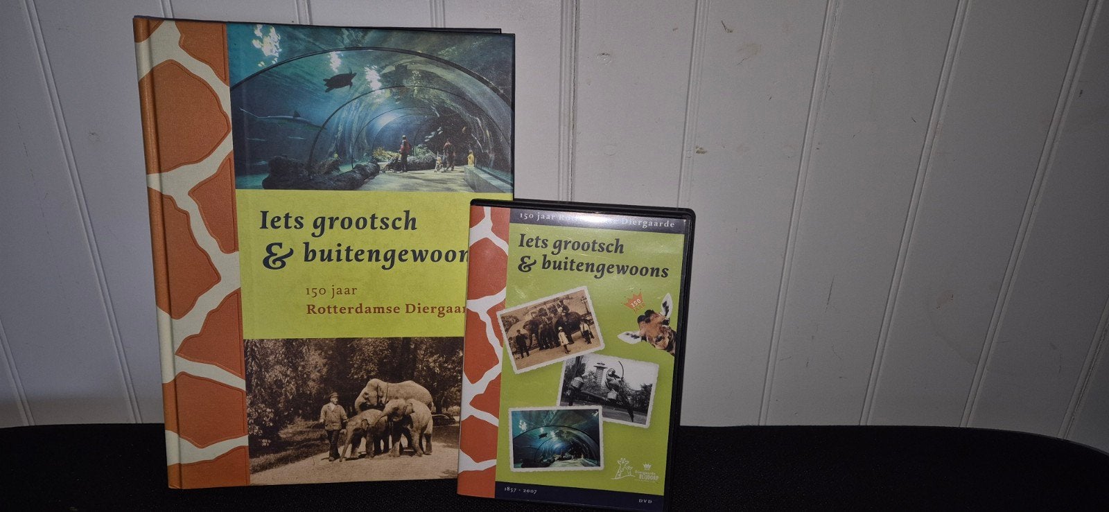 Boek & DVD: 150 jaar Rotterdamse Diergaarde, Boeken, Ophalen of Verzenden, Zo goed als nieuw, Overige onderwerpen, Onbekend