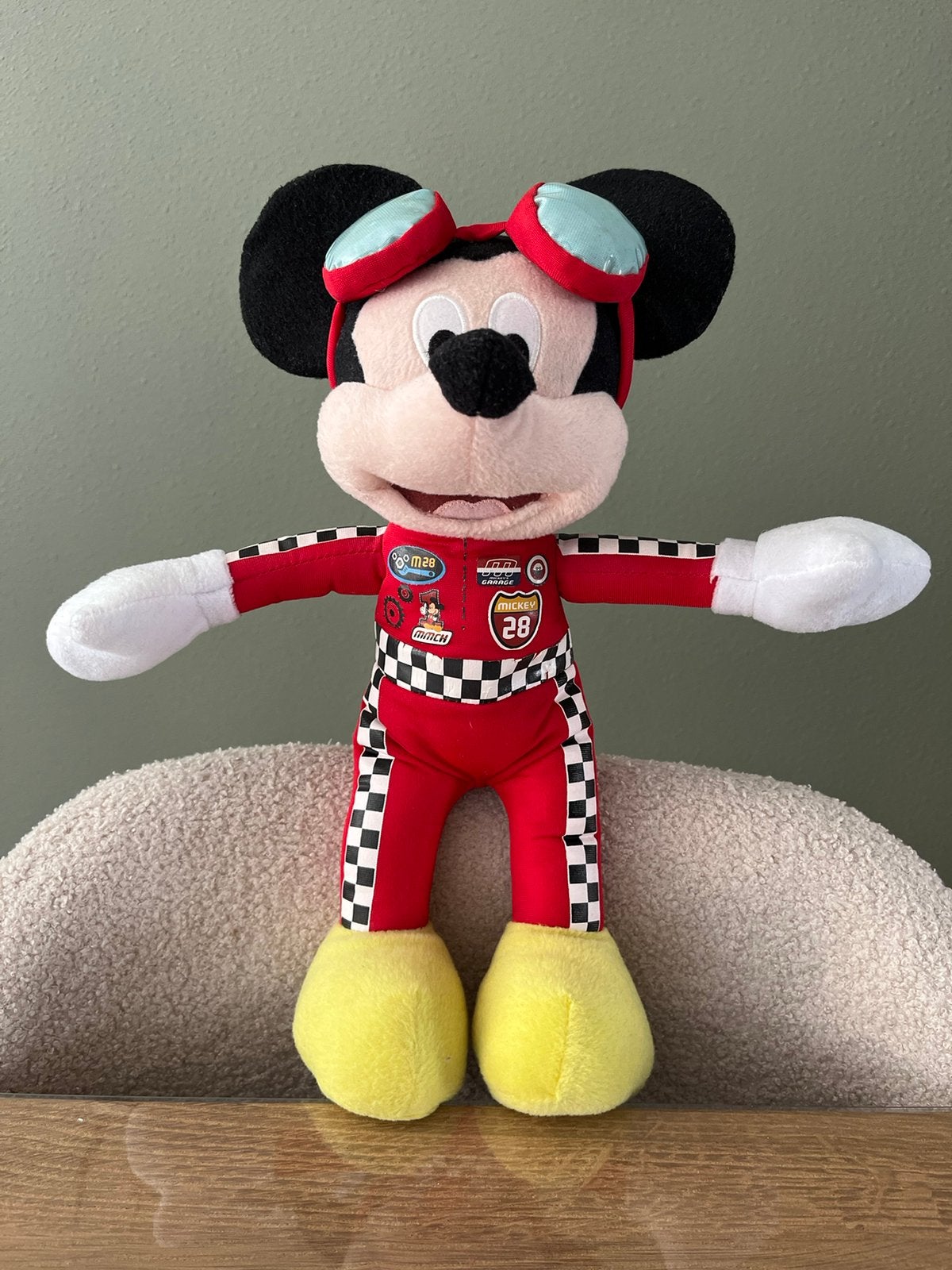 Gave Mickey Mouse knuffel in racepak Disney, Kinderen en Baby's, Speelgoed | Knuffels en Pluche, Disney, Ophalen of Verzenden