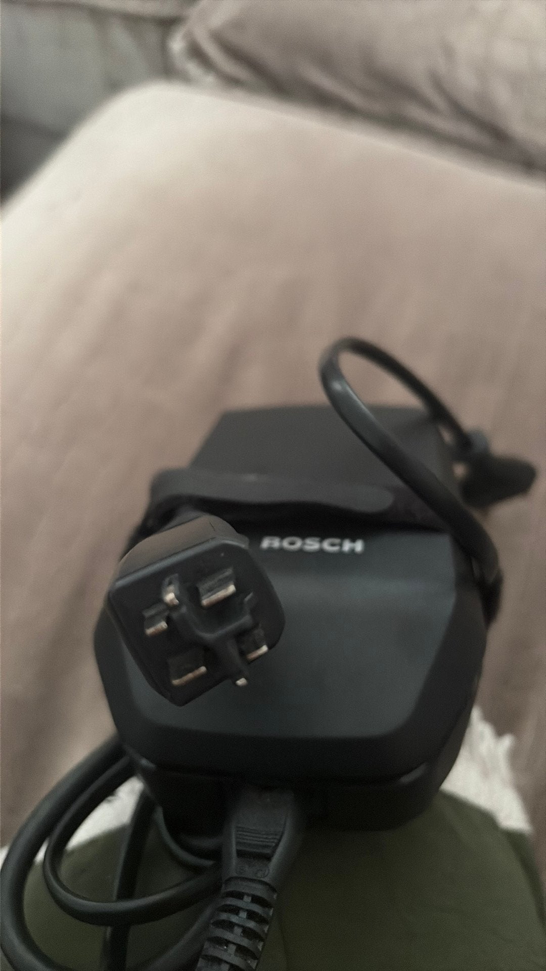 Bosch lader 4a, Ophalen, Zo goed als nieuw