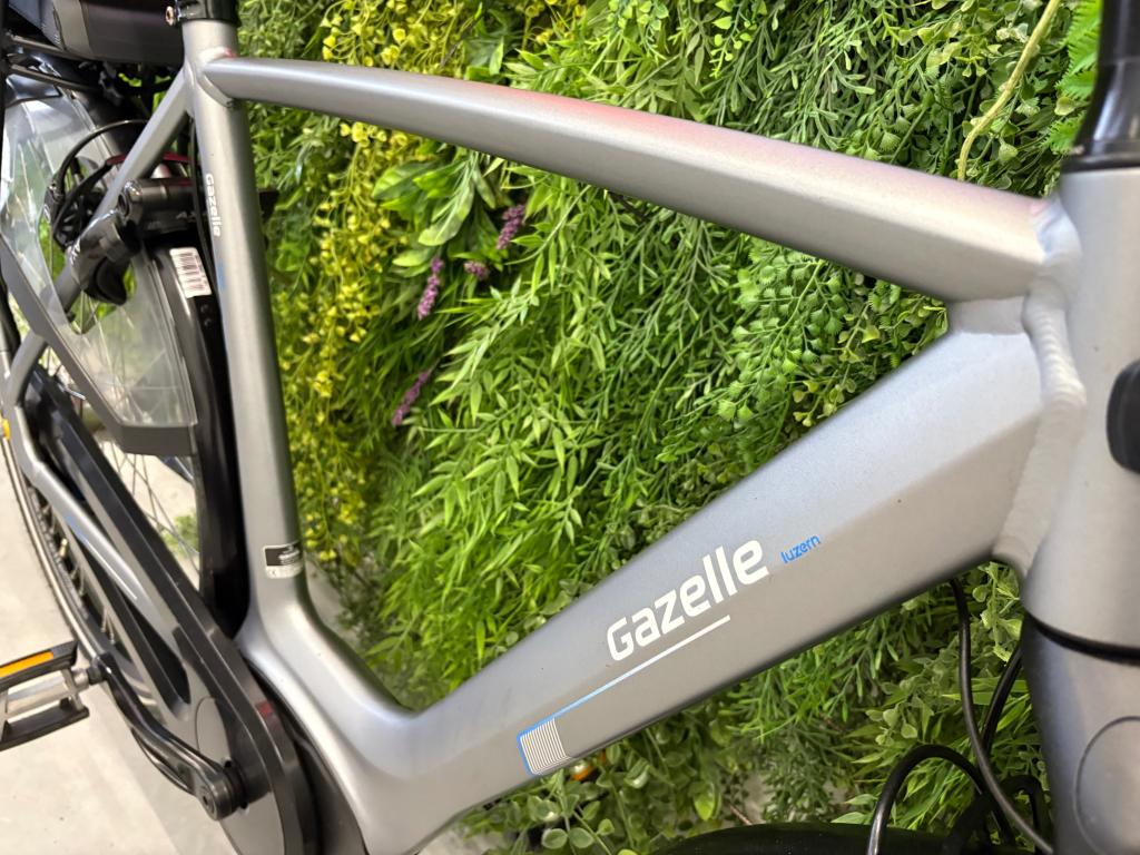 Gazelle Luzern - 400Wh - Bosch Line Active+ - 57cm, Wilhelminaweg 8, 6951 BP Dieren (NL), Info@gazelle.nl, Ophalen of Verzenden
