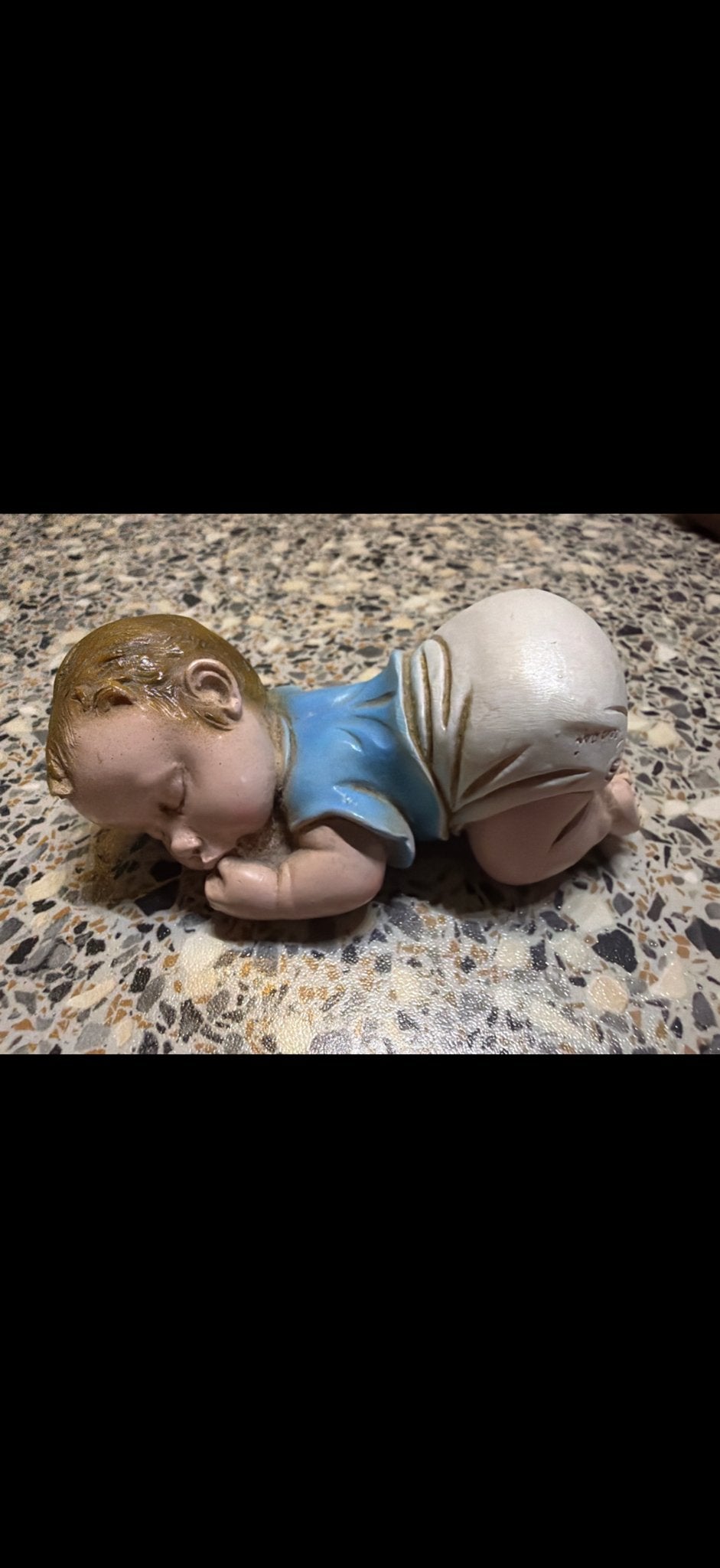 Beeldje slapende baby, Vintage, Meerkleurig, Ophalen of Verzenden, Zo goed als nieuw
