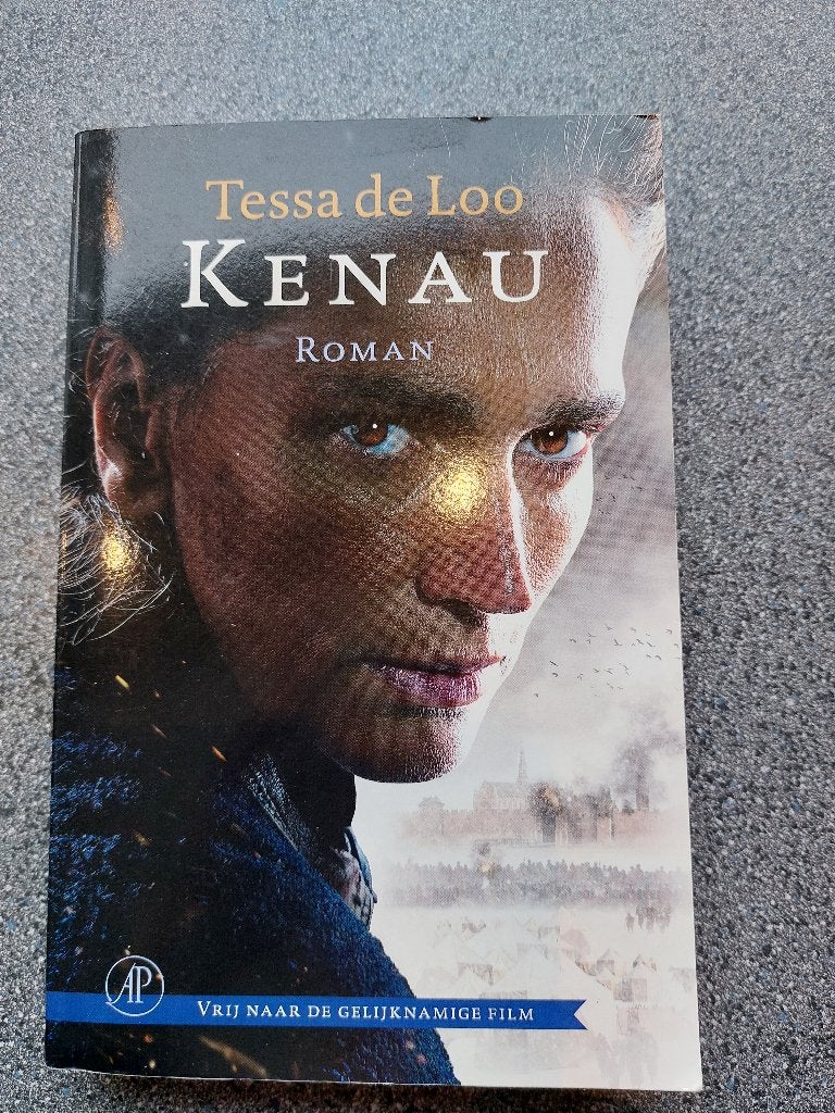 'Tessa de Loo - Kenau, Ophalen of Verzenden, Zo goed als nieuw