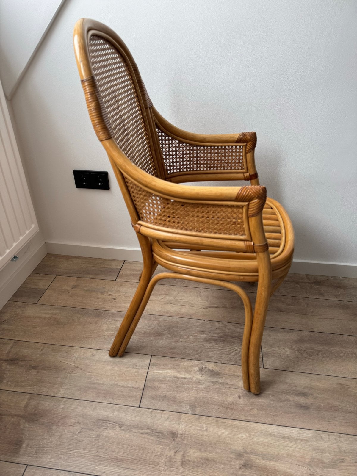 Manou stoel met webbing, Huis en Inrichting, Stoelen, Ophalen, Gebruikt, Bruin, Riet of Rotan