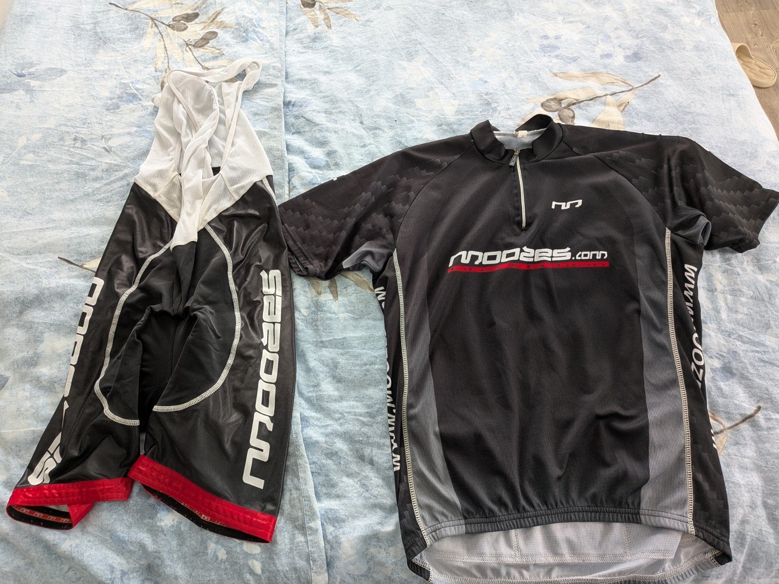 Moozes wieler kleding set. Broek maat L, shirt maat XL., Moozes, Ophalen of Verzenden, Zo goed als nieuw, L