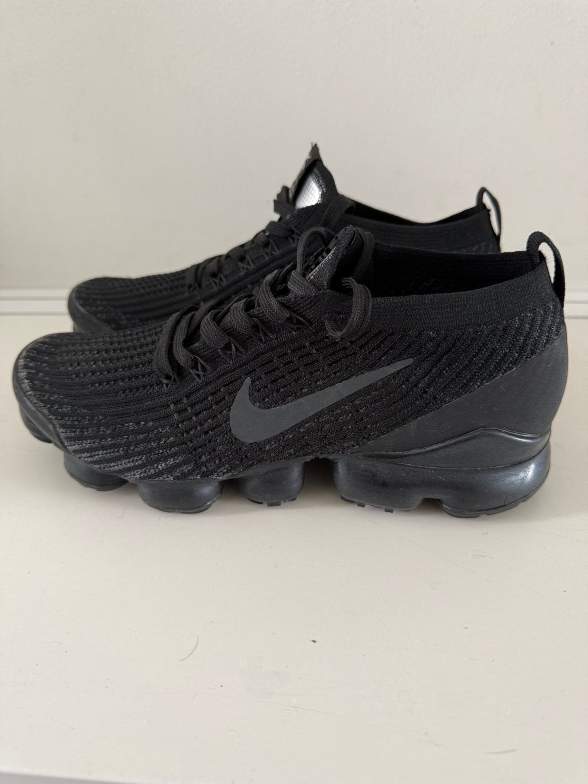Nike Air VaporMax Flyknit 3 “Triple Black” 41, Kleding | Heren, Schoenen, Ophalen of Verzenden, Zo goed als nieuw, Zwart