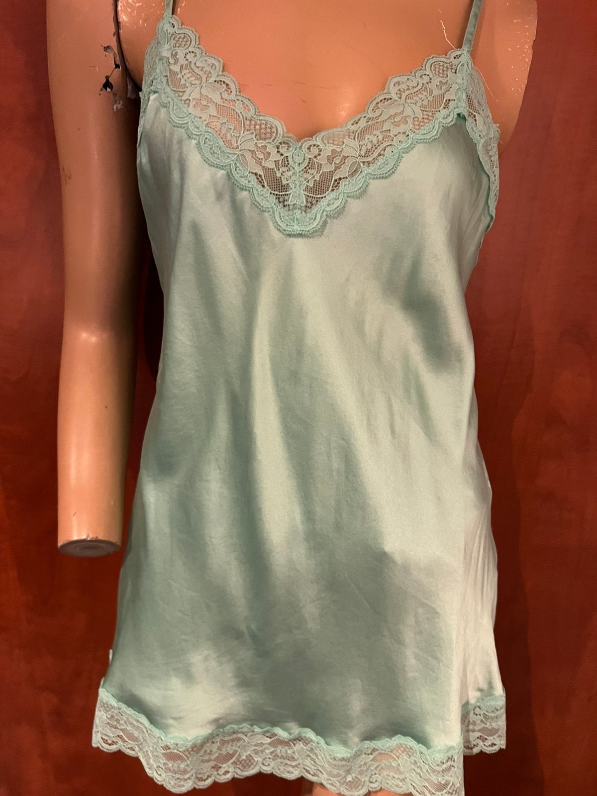 Intimissimi top met kant L, Kleding | Dames, Overige kleuren, B, Ophalen of Verzenden, Zo goed als nieuw