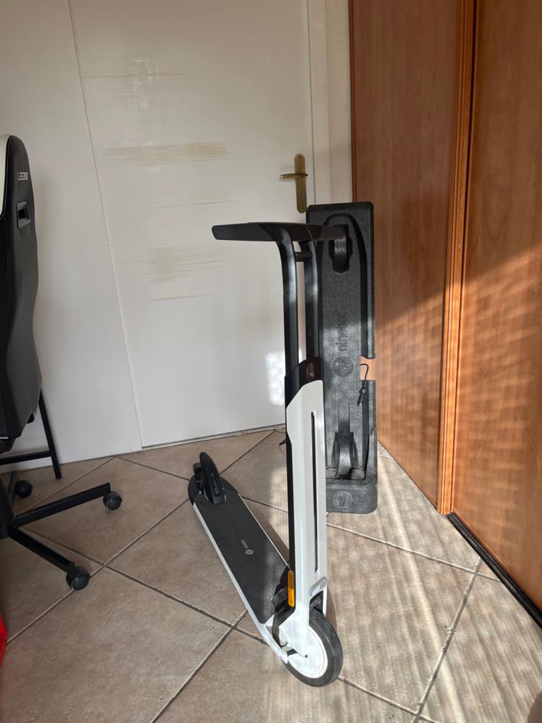 Segway Ninebot Kickscooter T15e air- Elektrische step, Ophalen of Verzenden, Gebruikt, Elektrische step (E-scooter)