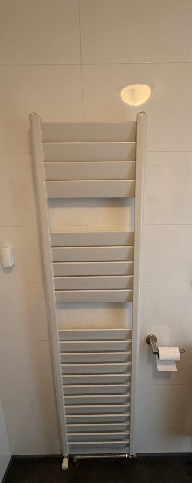 Nieuwe radiator in doos, Ophalen, 500 tot 800 watt, Radiator, Nieuw