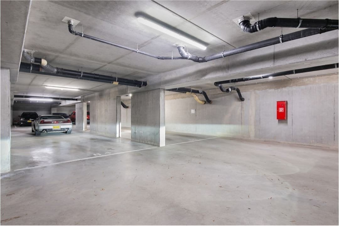 Parkeerplaats te huur 125 euro/mnd Sint Jobsweg Rotterdam, Huizen en Kamers, Minder dan 20 m², Rotterdam