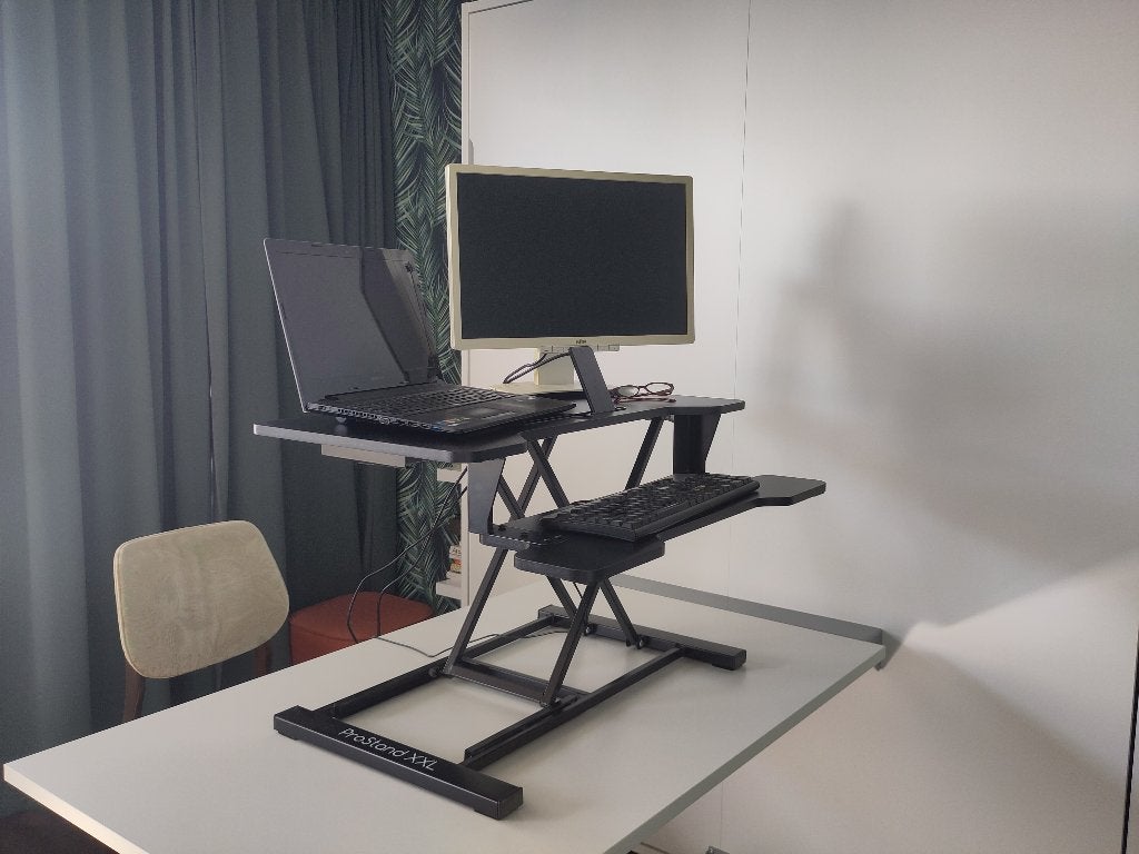 Zit-sta bureau voor thuiswerken, Ophalen, Zo goed als nieuw