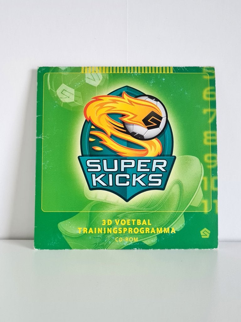 SuperKicks - PC cd-rom, Spelcomputers en Games, Games | Pc, 1 speler, Ophalen of Verzenden, Zo goed als nieuw, Vanaf 3 jaar