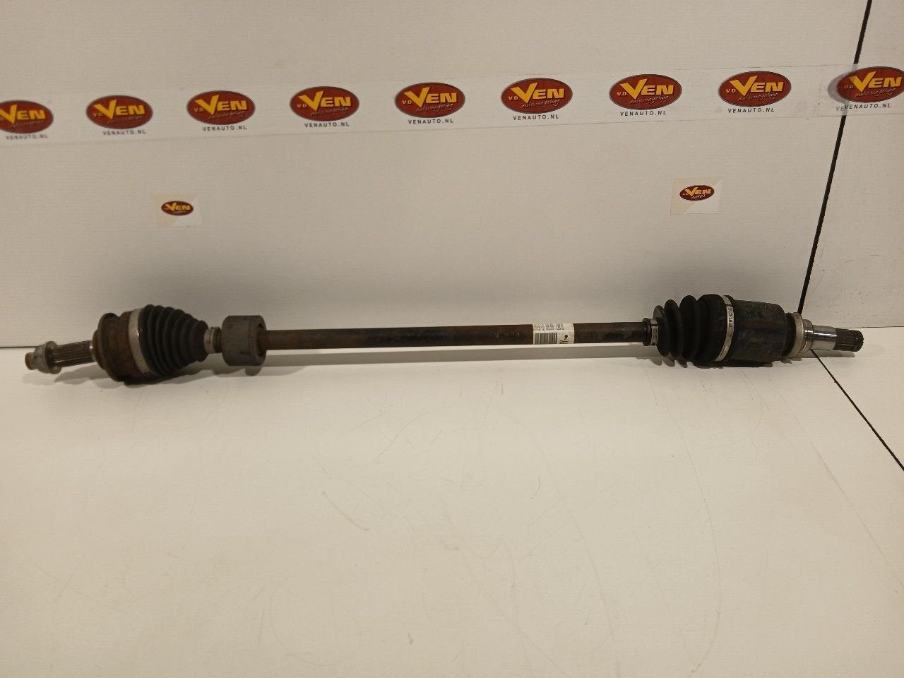 Aandrijfas rechts voor Suzuki Splash, Auto-onderdelen, Onderdelen@venauto.nl, Van der Ven Autorecycling B.V., Gebruikt, Ettenseweg 76, 4706 PB Roosendaal, The Netherlands