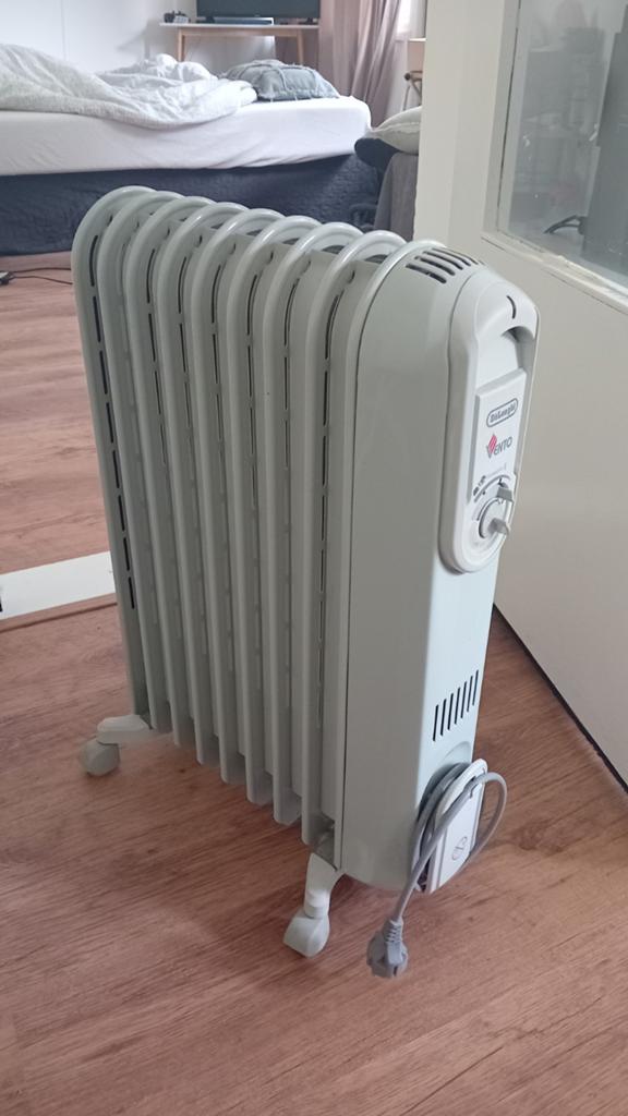 DeLonghi Vento mobiele elektrische olie radiator, Ophalen, Elektrisch, Overige soorten