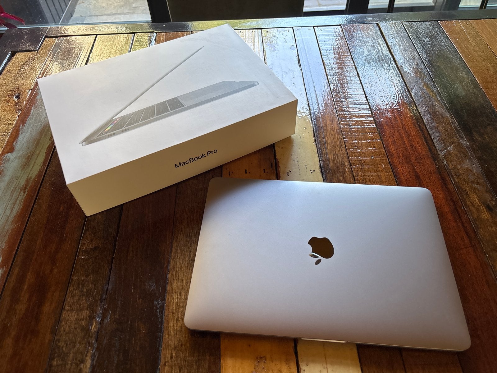 MacBook Pro 13 inch 2019 - In zeer goede staat, Computers en Software, Apple Macbooks, MacBook Pro, 256 GB, 2 tot 3 Ghz, Qwerty