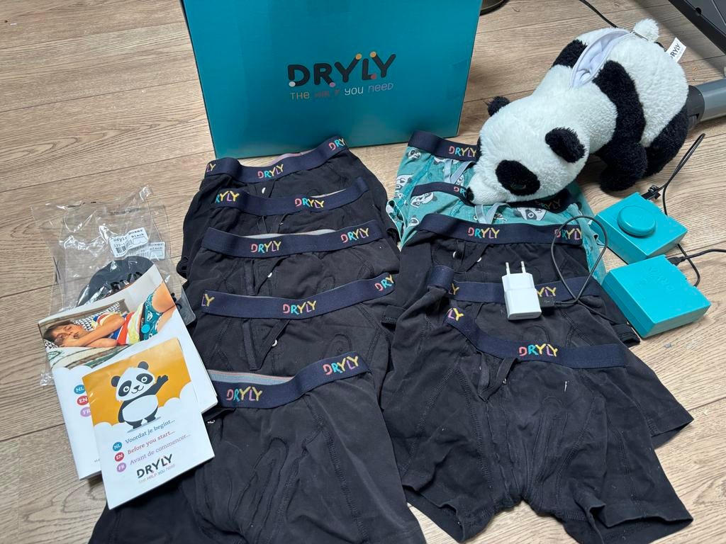 Dryly plaswekker set compleet met knuffel en 10 onderbroekje, Ophalen of Verzenden, Gebruikt, Jongetje of Meisje