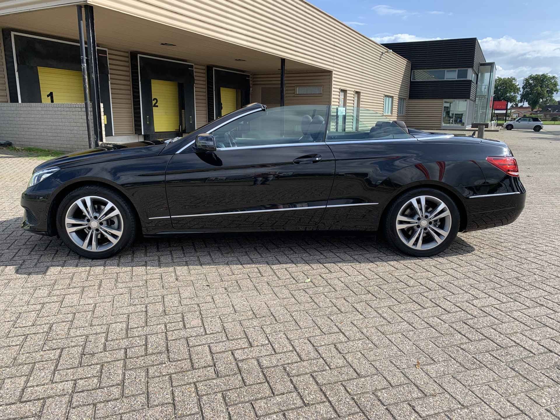 Mercedes-Benz E-klasse Cabrio 200 Ambition Automaat [navi, t, Auto's, Automaat, Verwarmde buitenspiegels, Achterwielaandrijving