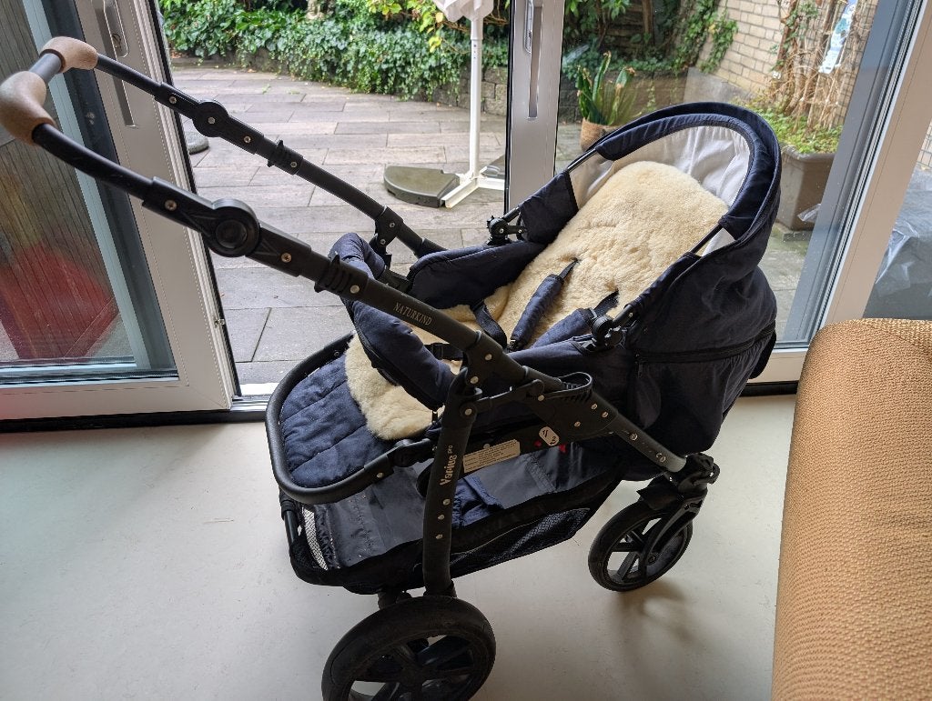Naturkind Varius Pro kinderwagen; 1 jaar oud; nieuwstaat, Zo goed als nieuw, Luchtbanden, Ophalen, Kinderwagen