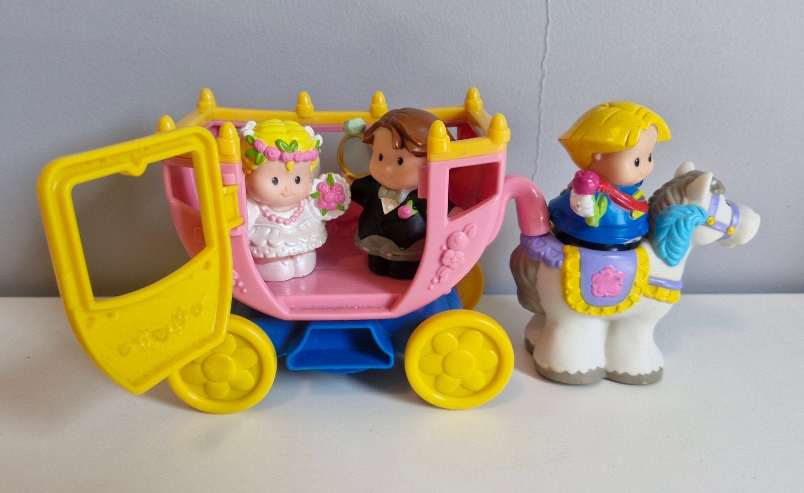 Little People Fisher Price Bruildspaar met paard en koets, Ophalen of Verzenden, Zo goed als nieuw, Overige typen, Met wieltjes