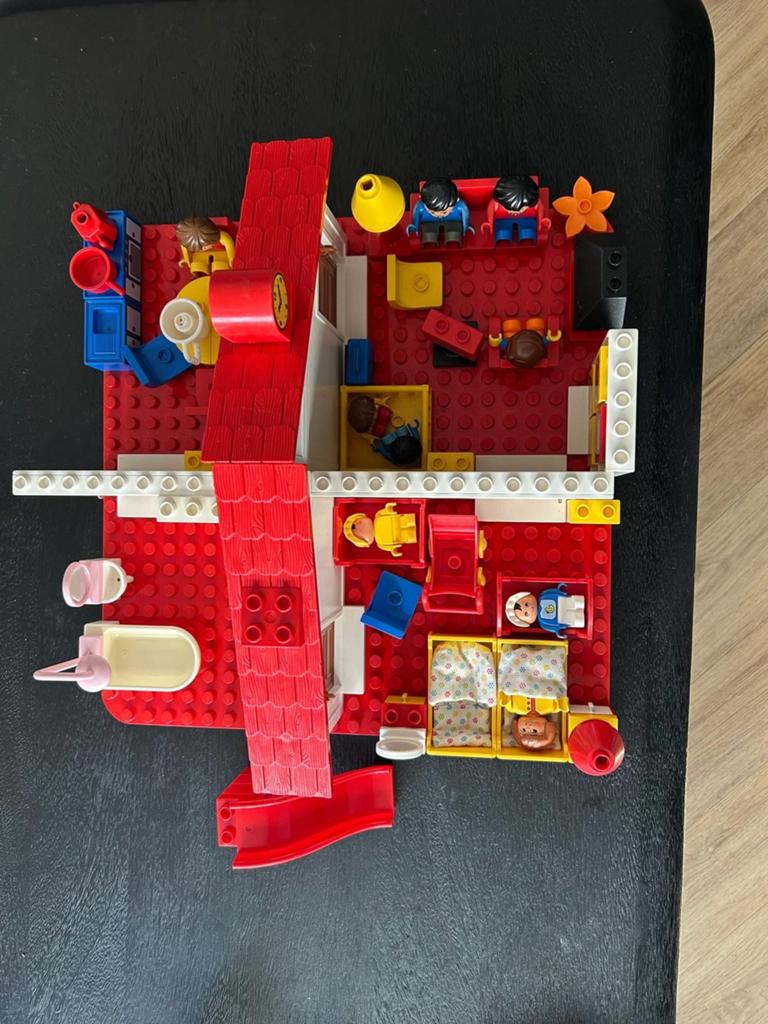 Grote LEGO Duplo Poppenhuis met Meubels en Figuren, Ophalen of Verzenden, Gebruikt, Overige merken