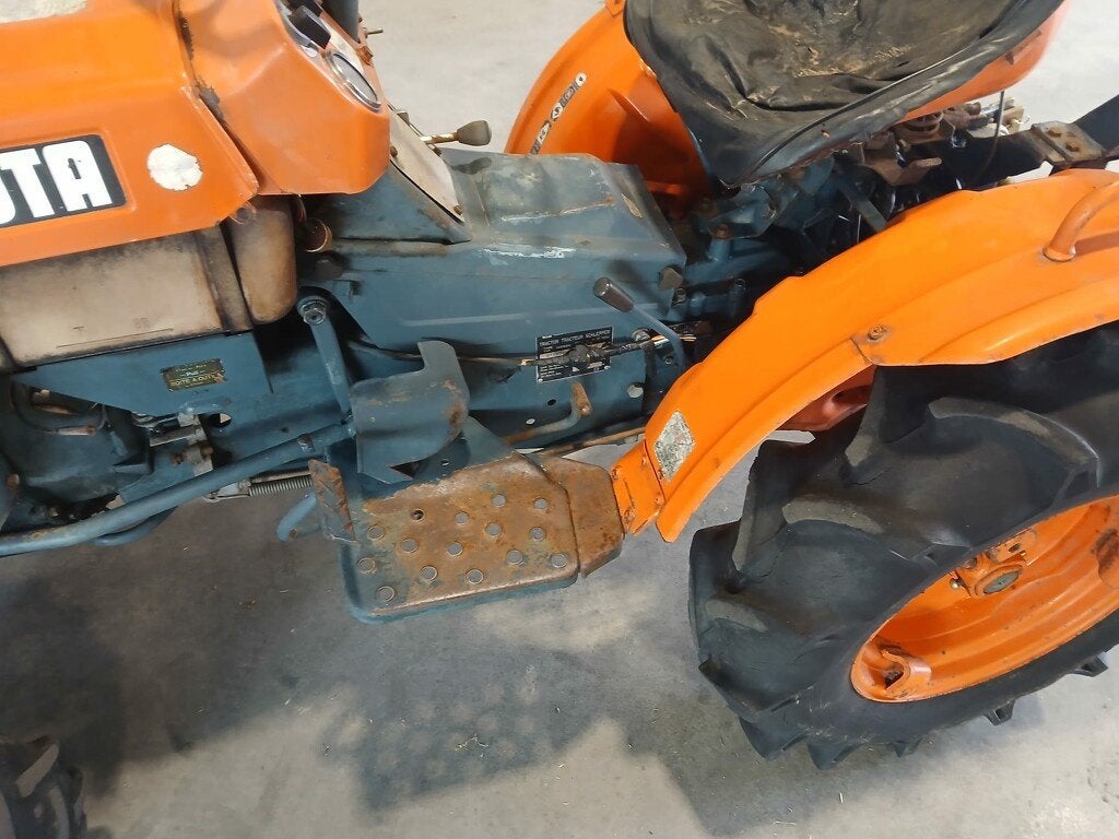 Kubota minitrekker, Kubota Hol, Kbt_g.eu_market_surveillance@kubota.com, Hoofdweg Oostzijde 1264
2153 LR  Nieuw-Vennep, NL, Overige typen