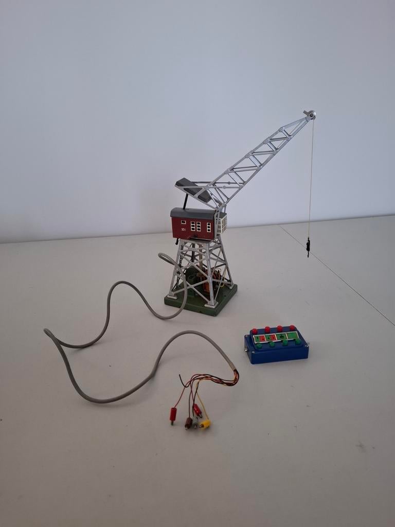 Marklin H0 7051 Elektrisch bedienbare kraan met schakelkastj, Hobby en Vrije tijd, Modeltreinen | H0, Wisselstroom, Gebruikt, Overige typen