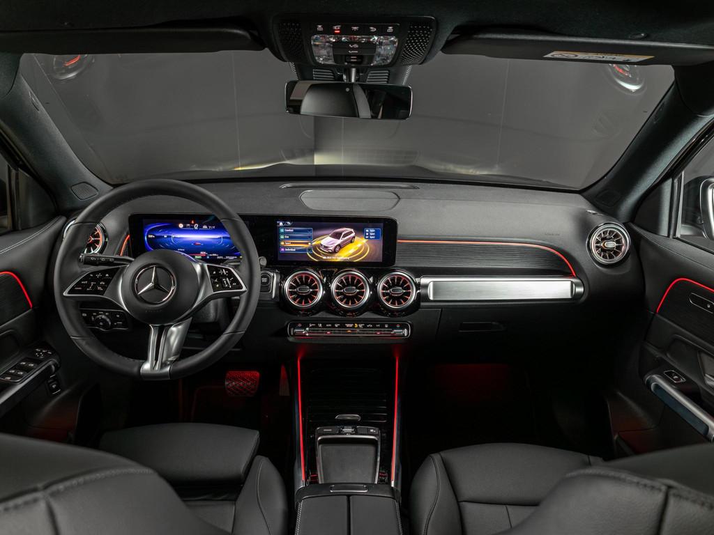 Mercedes-Benz EQB 250+ Business Solution Luxury 71 kWh Panor, Auto's, Mercedes-Benz, 2005 kg, 445 min, Zwart, Origineel Nederlands