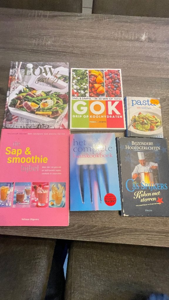 Kookboeken o.a. Koolhydraatarm, Ophalen, Gelezen, Dieet en Voeding, Diverse auteurs