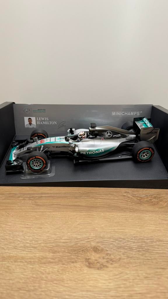 Diverse F1 Lewis Hamilton Minichamps 1/18, Verzenden, Zo goed als nieuw, Auto, MiniChamps