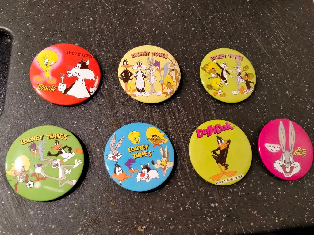 Looney Tunes Warner Bros Tweety Daffy vintage buttons strip, Verzamelen, Verzenden, Zo goed als nieuw, Overige onderwerpen